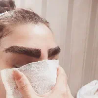 کلینیک کاشت ابرو فقط با  پیش پرداخت ۵میلیون
