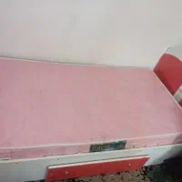 تخت خواب یک نفره چوبی کشو دار با تشک|تخت و سرویس خواب|بروجرد, |دیوار