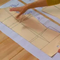 استخدام تعدادی خیاط و یک نفر وسط کار