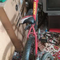 چهار عدد دوچرخه فروشی