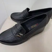 کفش جنس خوب و پیو .کاملا نو