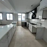 اپارتمان-140متر-مجتمع-عالی-لوکشین-دنج