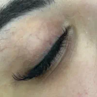 کاشت مژه و لیفت مژه و ابرو