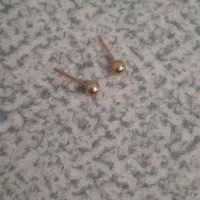 گوشواره میخی گوی طلا