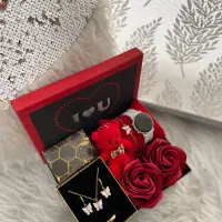 باکس هدیه لاکچری زنانه و دخترانه کادو تولد|ساعت|ساری, |دیوار
