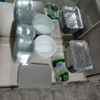 چند عدد ظروف یکبار مصرف به فروش میرسد