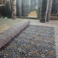 گلیم فرش کنار فرش موکت بدون خاکریز