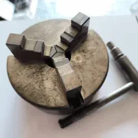 سه نظام تراشکاری