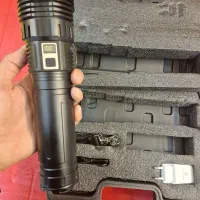 چراغ قوه یک کیلومتری زوم دار