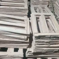 در جعبه کاهو و درصندوق کاهو