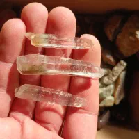 کوارتز اصلی باکیفت کلکسیونی|جواهرات|محلات, |دیوار