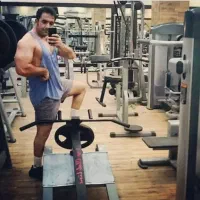 مربی بدنسازی خصوصی دفاع شخصی