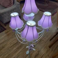 آباژور ایستاده