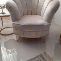 فروش مبل ۸ نفره و میز نهار خوری ۶ نفره