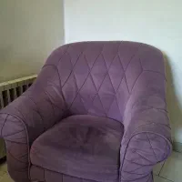 مبل نیازمند تعمیر