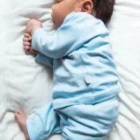 پرستار نوزاد