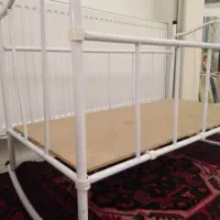 تخت وگهواره