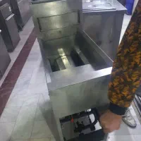 کالباس بر.سرخکن.سس گرم کن.شوت سیب زمینی.اسنک ساز