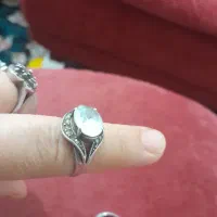 انگشترهای زنانه قدیمی با سنگ اصل|جواهرات|کرج, مصباح|دیوار