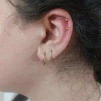 خدمات پیرسینگ ، میکرودرمال