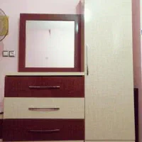 فروش کمد و 4کشابه