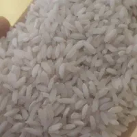 برنج عنبر بو دانه کامل تمیز و سفید