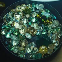 سنگ های معدنی و جواهراتی یاقوت الماس زمرد|جواهرات|ارومیه, |دیوار