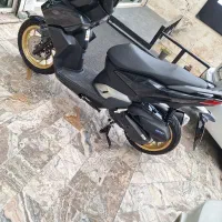 کلیک160تایلند|موتورسیکلت|تهران, درختی|دیوار
