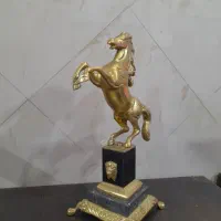 مجسمه برنزی اصل|مجسمه، تندیس، ماکت|قم, شهرک مهدیه (مدرس)|دیوار
