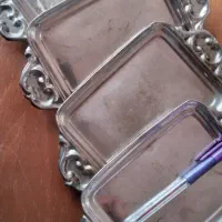 سینی ۶ قل و قهوه جوش پارچ برنجی قاشق چنگال و سفال|ظروف سرو و پذیرایی|مشهد, حرم مطهر رضوی|دیوار