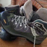 پوتین کوهنوردی و شهری