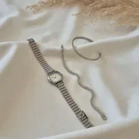 ساعت و بنگل دنیل