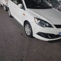 ام وی ام ۳۱۵لاکچری