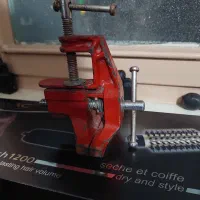 گیره رو میزی مینیاتوری در حد ۹۹صد نو و کار نکرده|ابزارآلات|قرچک, باقرآباد|دیوار