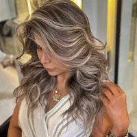 مدل رنگ و لایت جهت اجرای تکنیکهای جدید و تنوع رنگ|خدمات آرایشگری و زیبایی|کرج, شاهین‌ویلا|دیوار