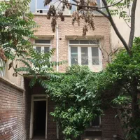 پیروزی خانه دربستی