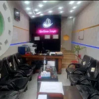 مشاور آقا و خانم برای دفتر املاک صادقی