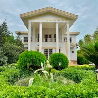 ویلا کلاسیک ۶۰۰ متری با سند شش دانگ شعرک با اصالت