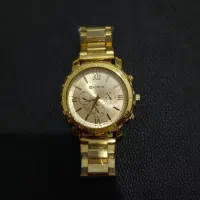 ساعت مچی طلایی اکبند