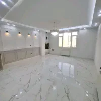 ۷۶ متری / پارکینگ دار / نقلی