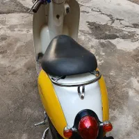 هوندا اسکوپی زرد