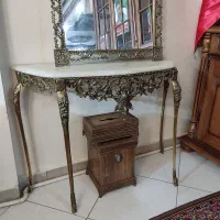 آیینه و کنسول برنجی قدیمی