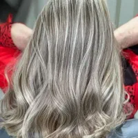 سالن زیبایی|خدمات آرایشگری و زیبایی|هامون, |دیوار