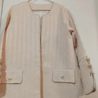 یک عدد کت تک مجلسی جلو باز بفروش میرسد