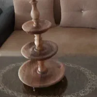 یک عدد ظرف چوبی سه طبقه  یک عدد تابلو