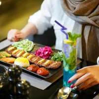 استخدام نیرو سالنکار گارسون قلیون زن...و ماهر|استخدام خدمات فروشگاه و رستوران|تهران, زعفرانیه|دیوار