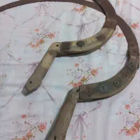 ۲عدد دارکشاورزی قدیمی دسته هاش از شاخ