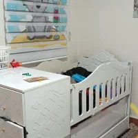 تخت و کمد بچه و صندلی بچه یا صندلی کودک