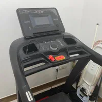 تردمیل ۶۸۱۰s تا تحمل وزن ۱۵۰ kg