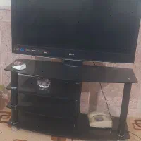 تلوزیون ۴۲ ال سی دی